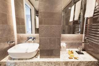 Отель Clarendon Suites Дублин Номер с кроватью размера «king-size»-6
